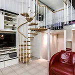Loft In The Heart Of Paris - 6 Persons.