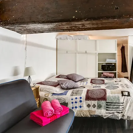 Loft In The Heart Of - 6 Persons. Apartment